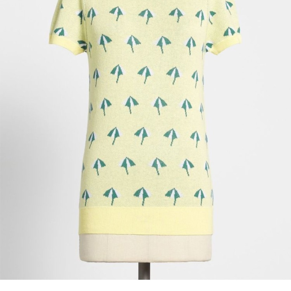 ModCloth Short-Sleeve Sweater